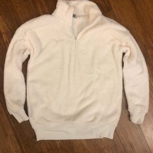 Aerie fuzzy quarter zip sweatshirt white/cream